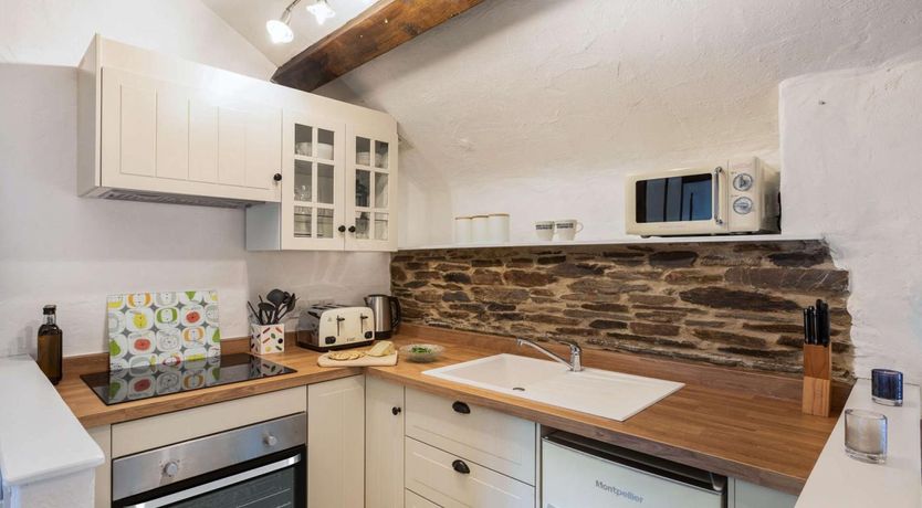Photo of 1 Bed in Yelverton