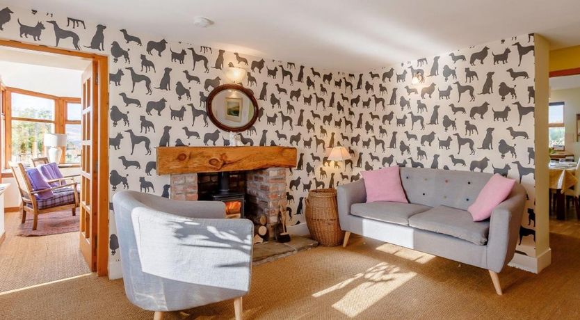 Photo of 3 Bed in Dinnet