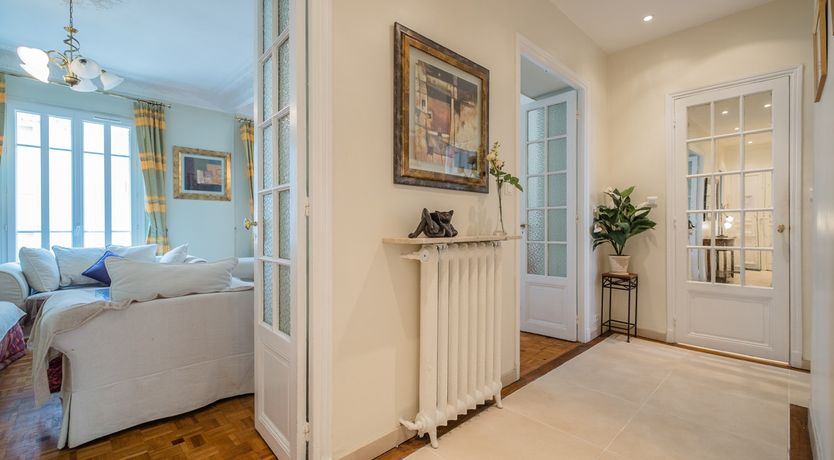 Photo of Belle Epoque- Traditional bourgeois