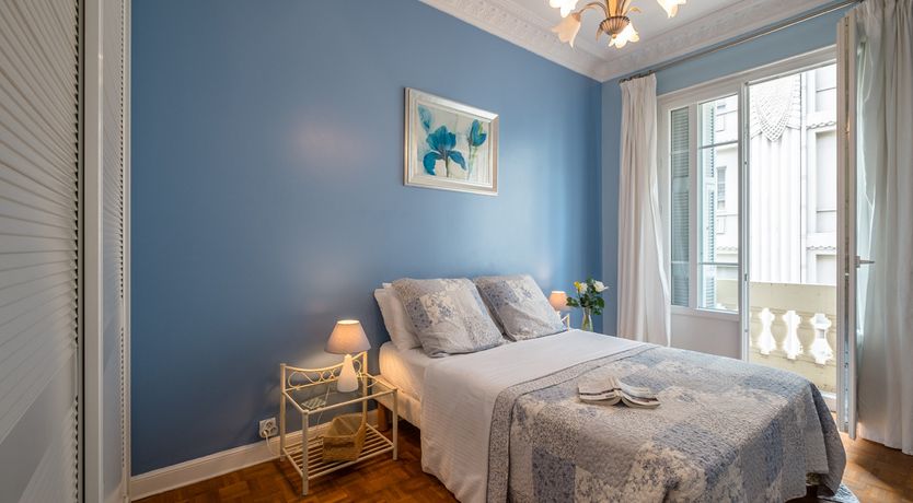 Photo of Belle Epoque- Traditional bourgeois