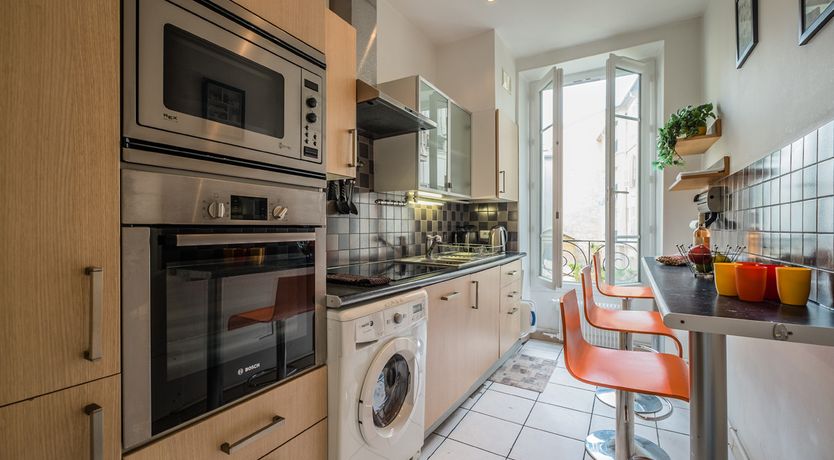 Photo of Belle Epoque- Traditional bourgeois