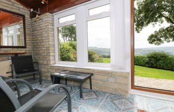 Upper Highlees Farm Holiday Cottage