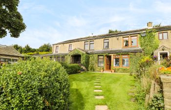 Upper Highlees Farm Holiday Cottage