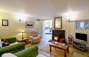 2 Bed in Llwyngwril Holiday Cottage