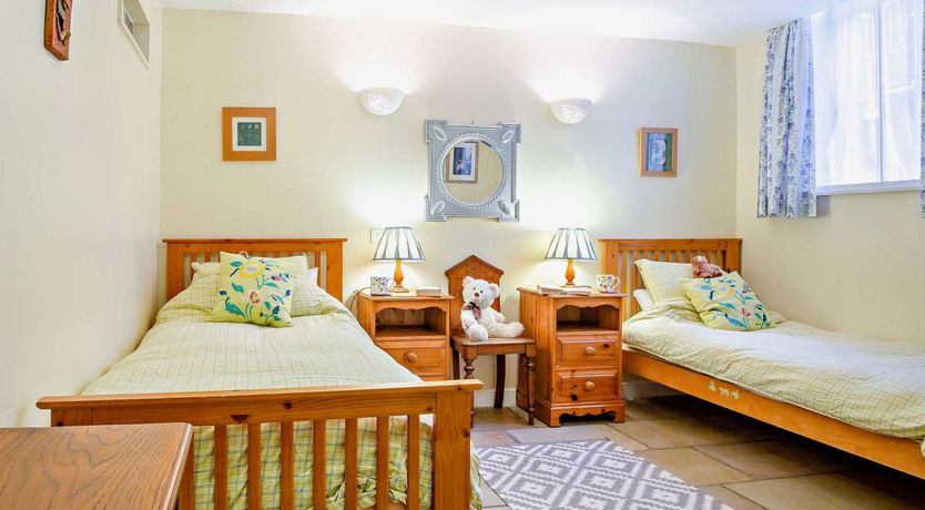 Photo of 2 Bed in Llwyngwril