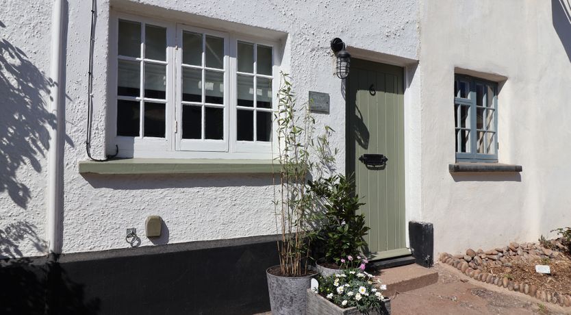 Photo of Robyn Cottage