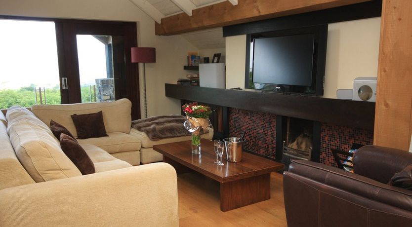 Photo of Luxury Lake View