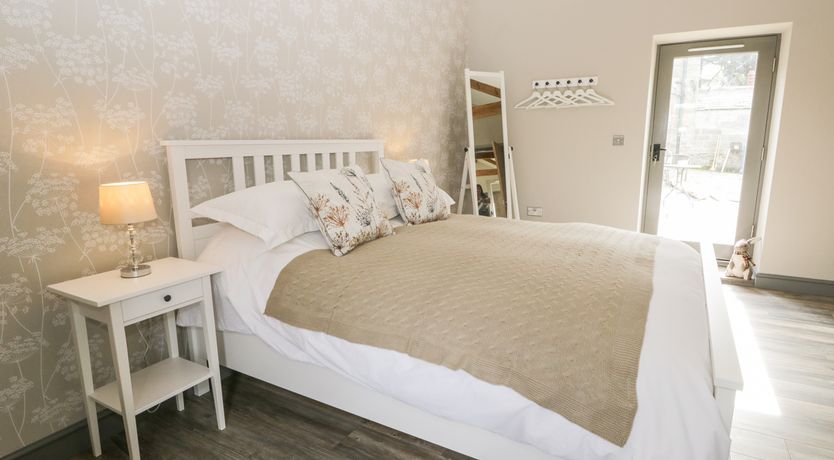 Photo of Lowdale Barns East