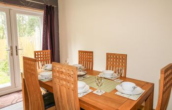 79 Corrour Road Holiday Cottage