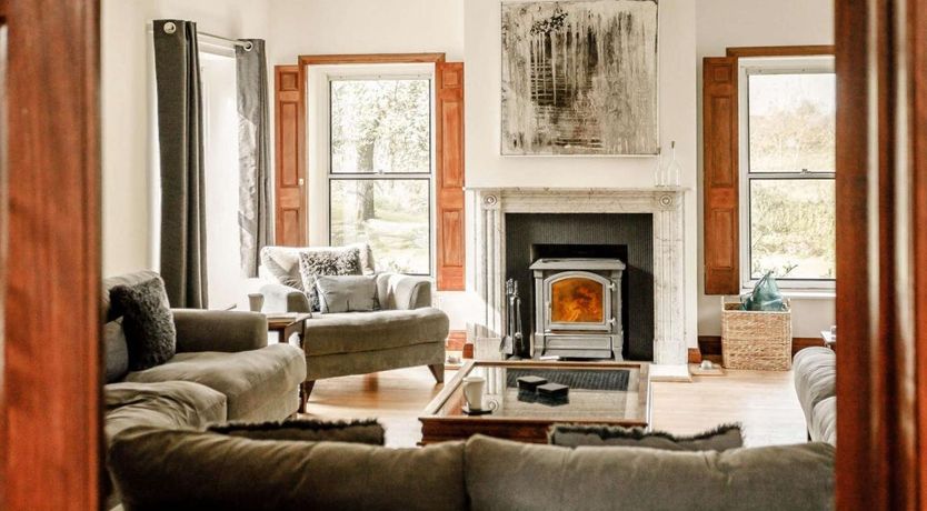 Photo of 8 Bed in South Poorton