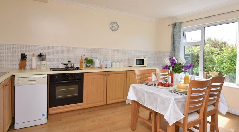 Photo of 2 Bed in Bude