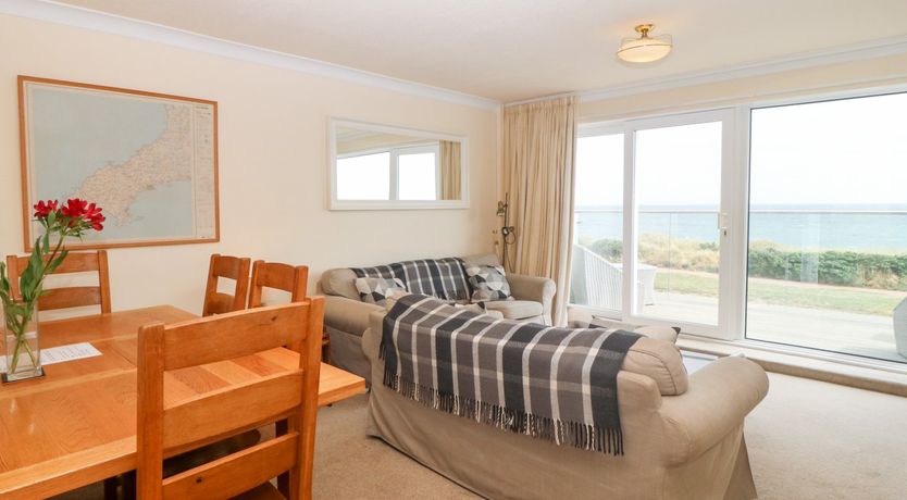 Photo of 11 Min Y Mor