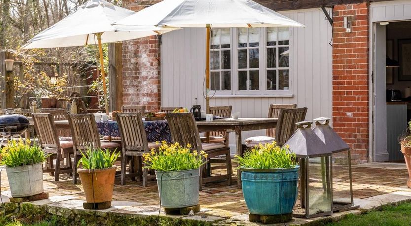 Photo of 5 Bed in Beaulieu