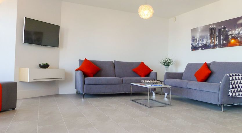 Photo of 5 Arlington Villas