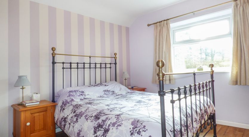 Photo of 2 White Street