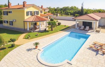 Mirela Holiday Home