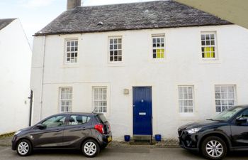 8 Cathedral Street Holiday Cottage