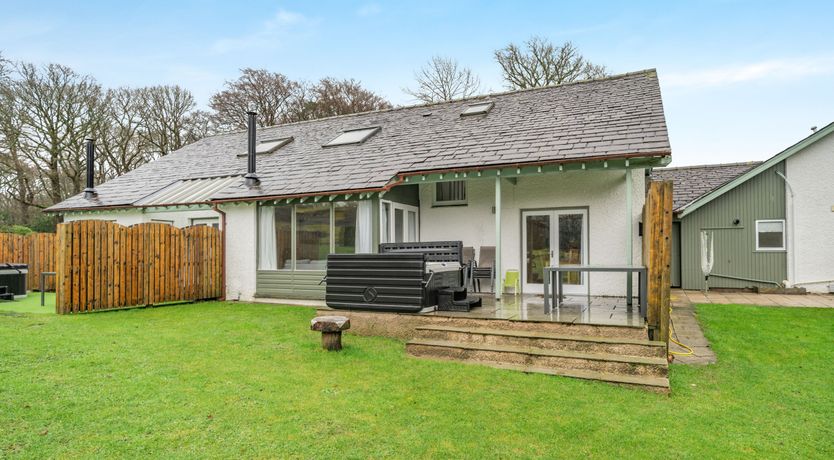 Photo of Rowan - Woodland Cottages