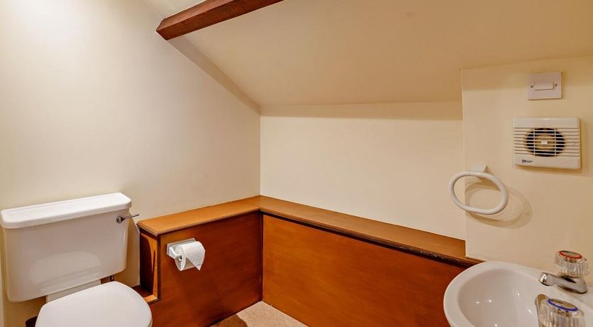 Photo of 1 Bed in Nantgaredig