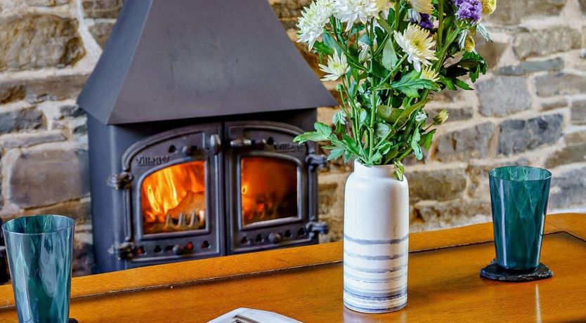 Photo of 1 Bed in Nantgaredig