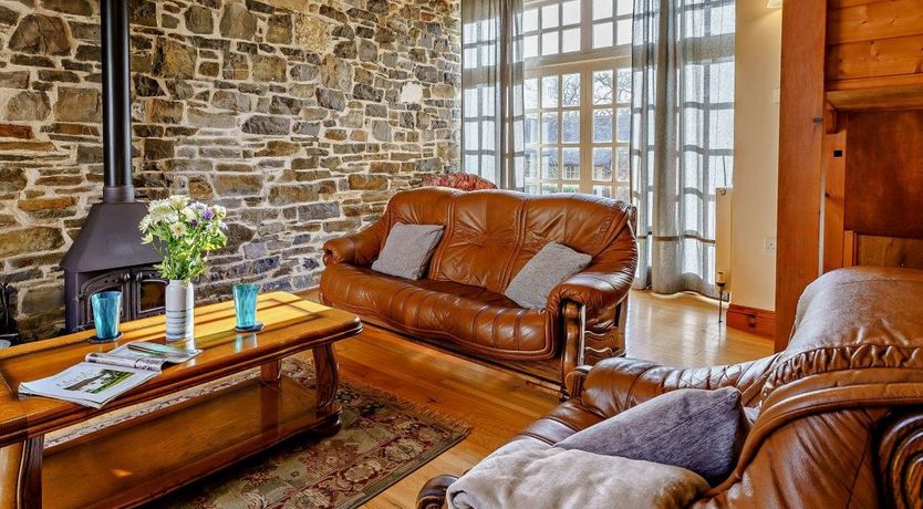 Photo of 1 Bed in Nantgaredig