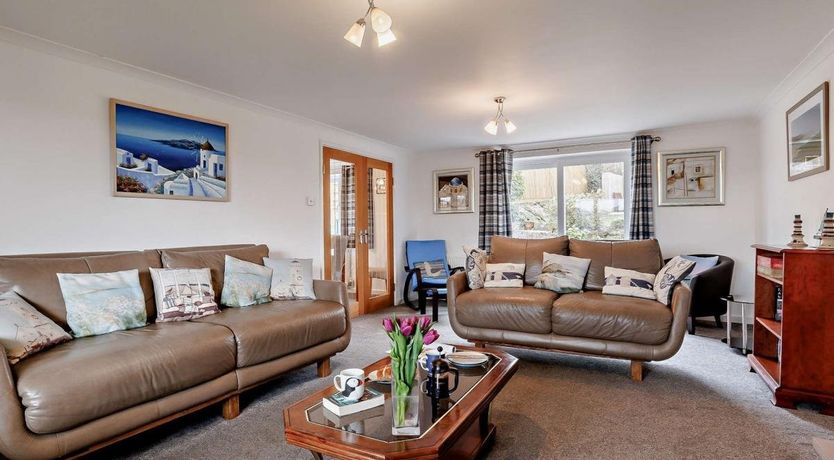 Photo of 4 Bed in Bude