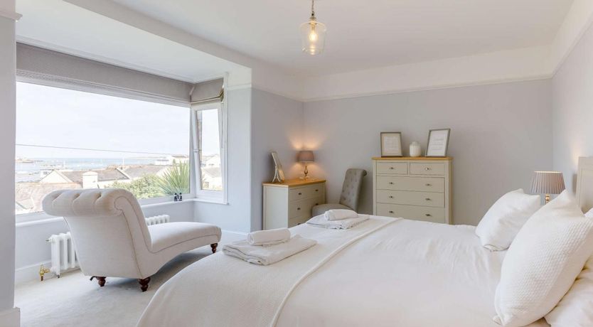 Photo of 3 Bed in Bideford