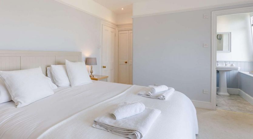 Photo of 3 Bed in Instow