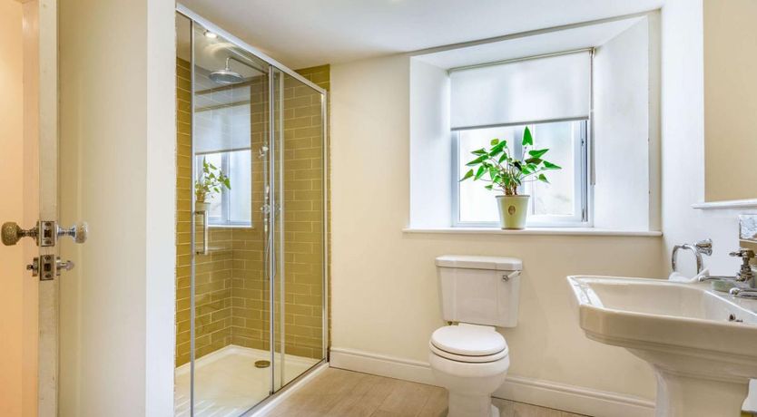 Photo of 4 Bed in Lerryn