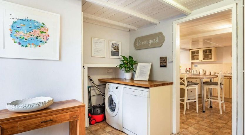 Photo of 4 Bed in Lerryn