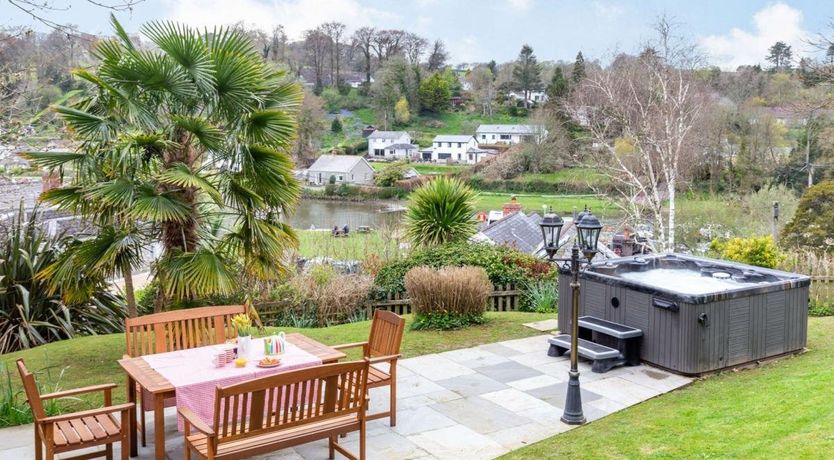 Photo of in Lerryn (51028)