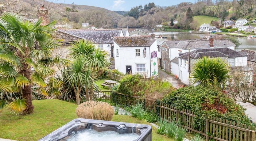 Photo of 4 Bed in Lerryn