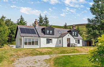 in Helmsdale  (SU192) Holiday Cottage