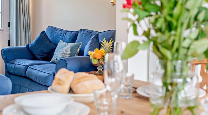 Photo of 2 Bed in Edmonton