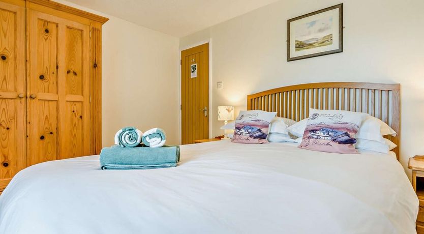 Photo of 2 Bed in Edmonton