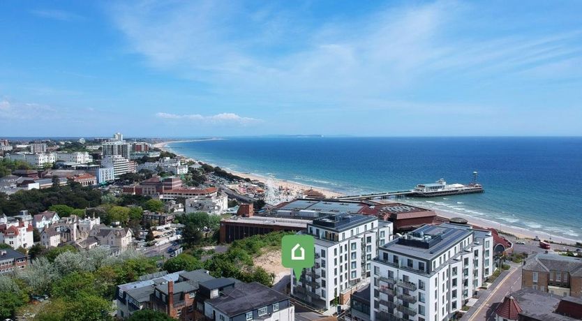 Photo of in Bournemouth (48516)