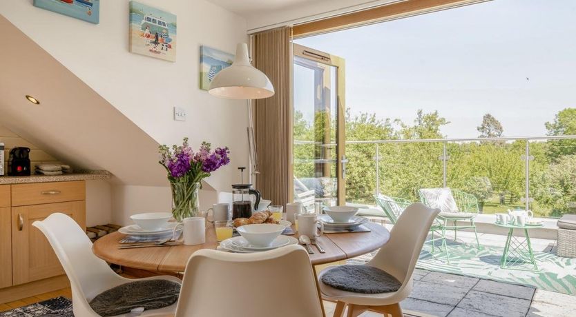 Photo of 2 Bed in Middle Stoughton