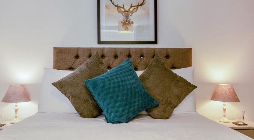 Photo of 2 Bed in Middle Stoughton