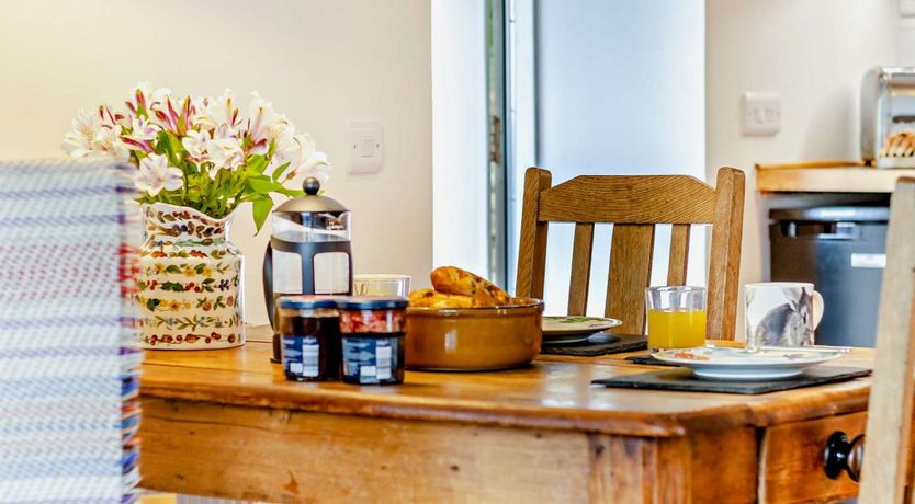 Photo of 1 Bed in Llansilin