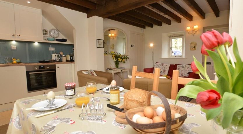 Photo of 1 Bed in Frome St Quintin