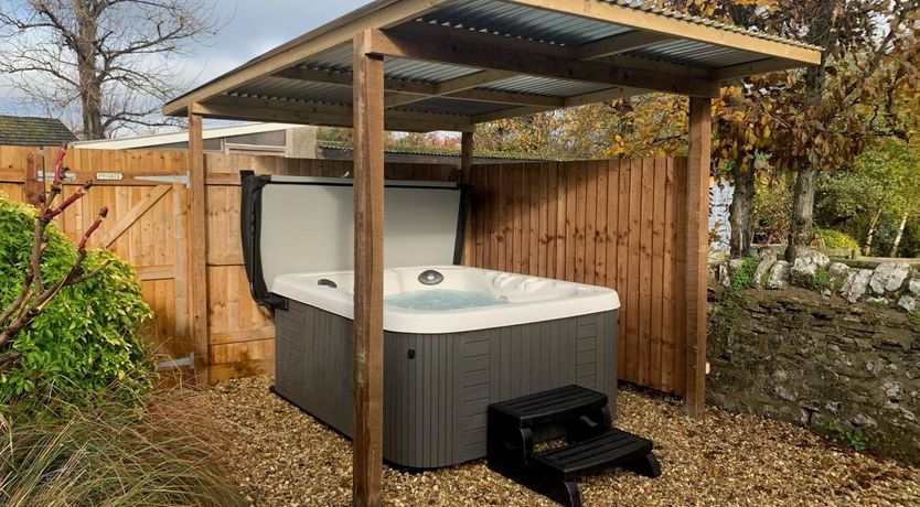 Photo of 2 Bed in Middle Stoughton