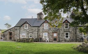 Photo of Bryn Dedwydd Farmhouse