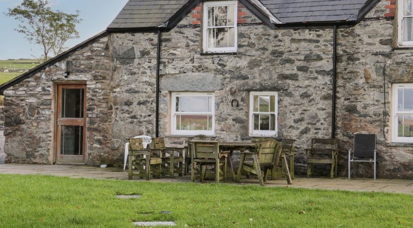 Photo of Bryn Dedwydd Farmhouse