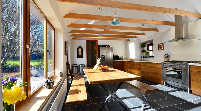 Photo of Ballywiheen Cottage - Traditional Cottage