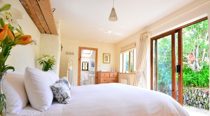 Photo of Ballywiheen Cottage - Traditional Cottage