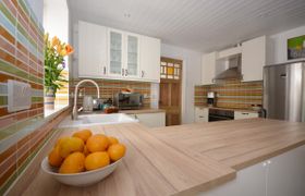 Orchard House - 4 Bedroom home Holiday Cottage