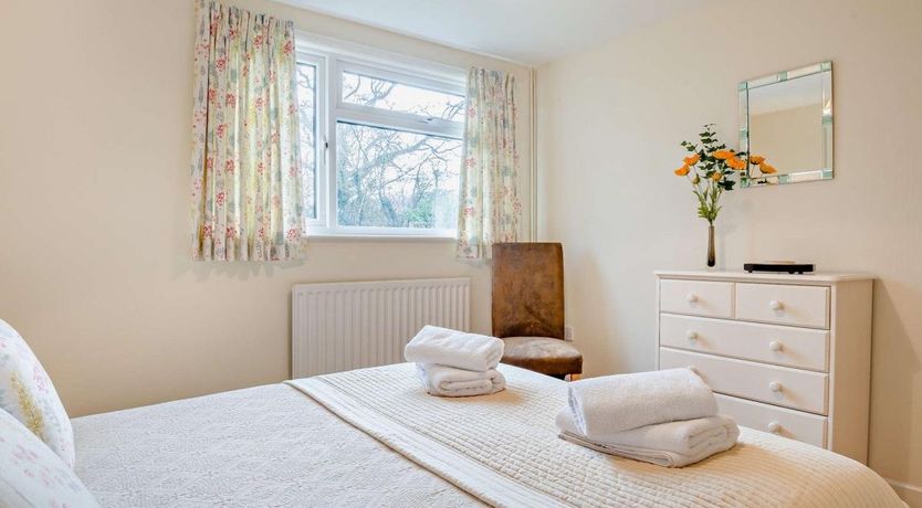 Photo of 2 Bed in Monkton Wyld