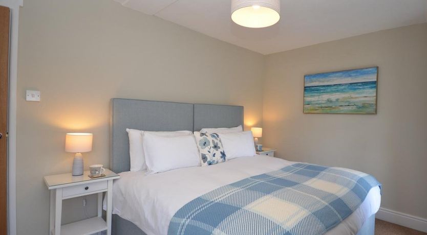 Photo of 1 Bed in Blue Anchor