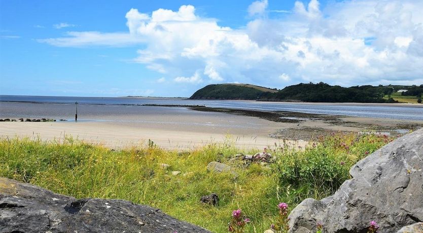 Photo of 3 Bed in Ferryside