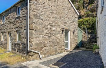 Ty Cynon Holiday Cottage